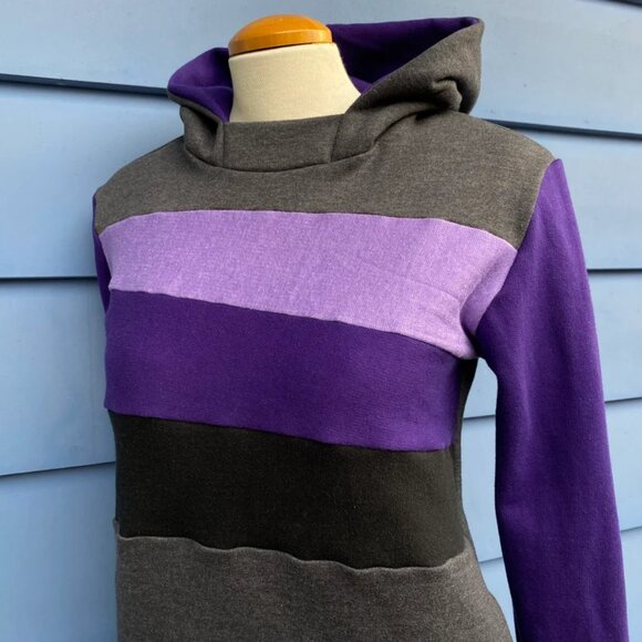 Smokey Amethyst Upcycled Hoodie w/ Pockets Sweatshirt One-Of-A-Kind MungoCrafts - Picture 2 of 5